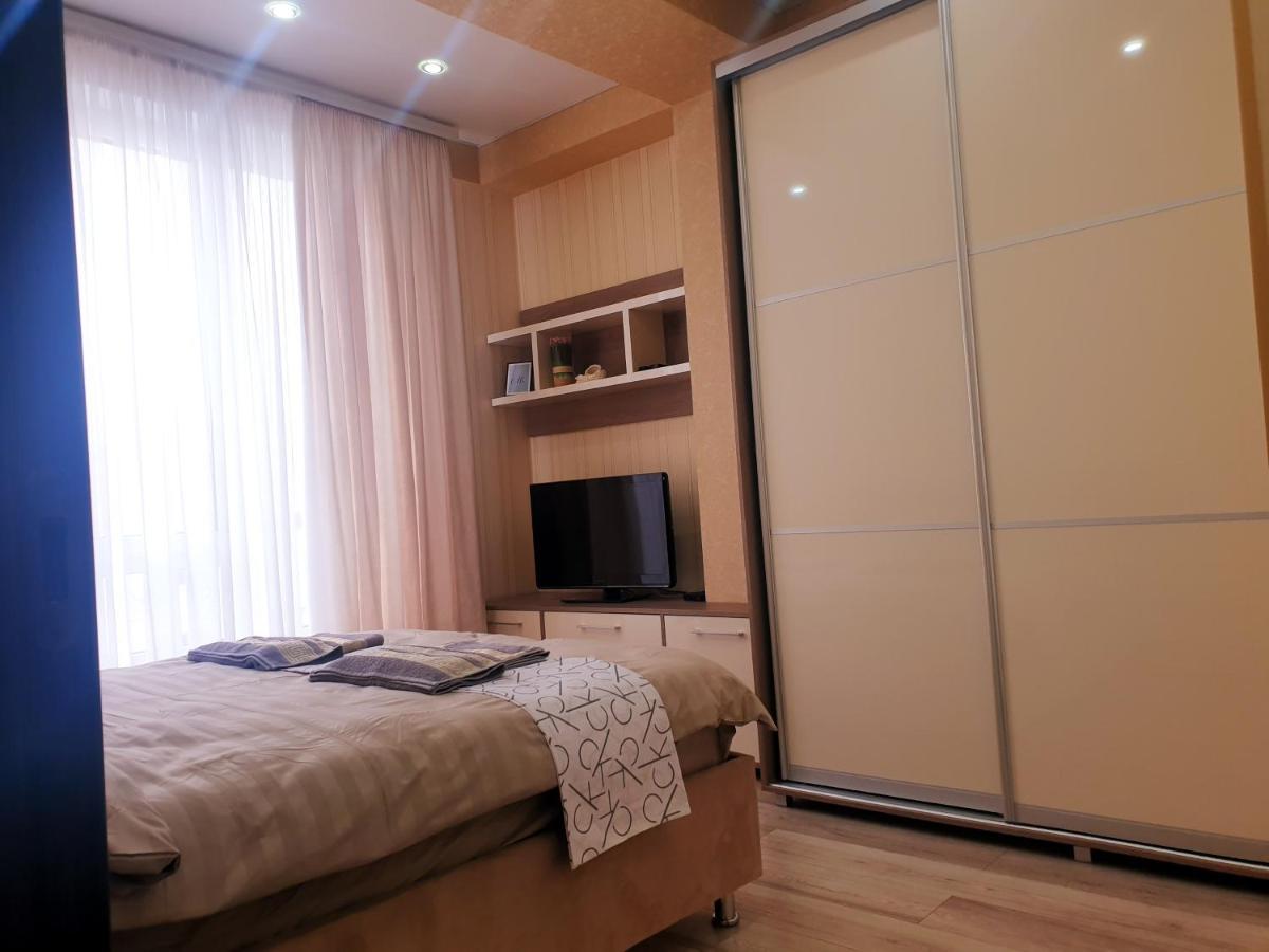 Sky House Premium Apartment In City Center Chisinau Exterior photo